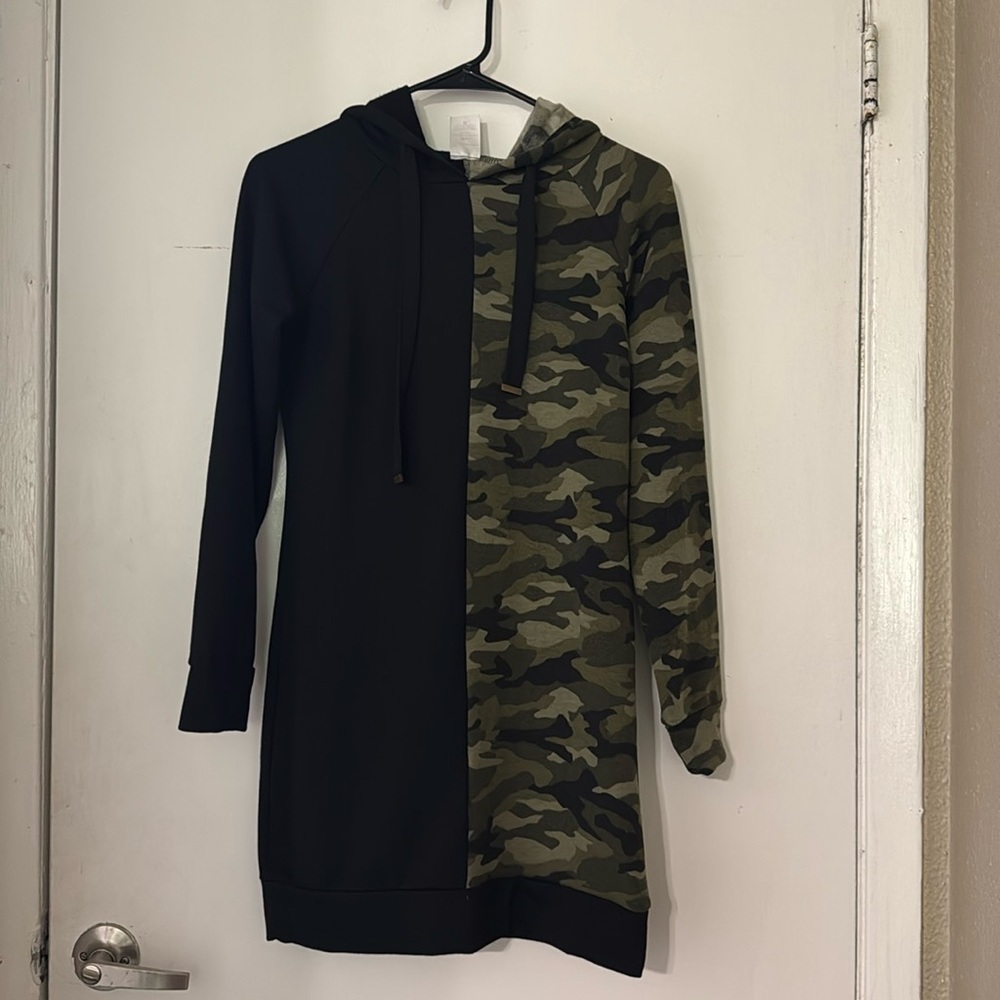 This is a XS black and camo long sleeve dress that features a comfy hoodie